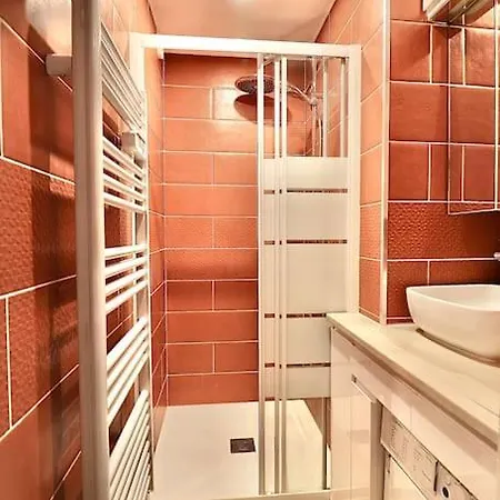 Central : 3 Pieces 58 M2 - Multi Services Apartamento